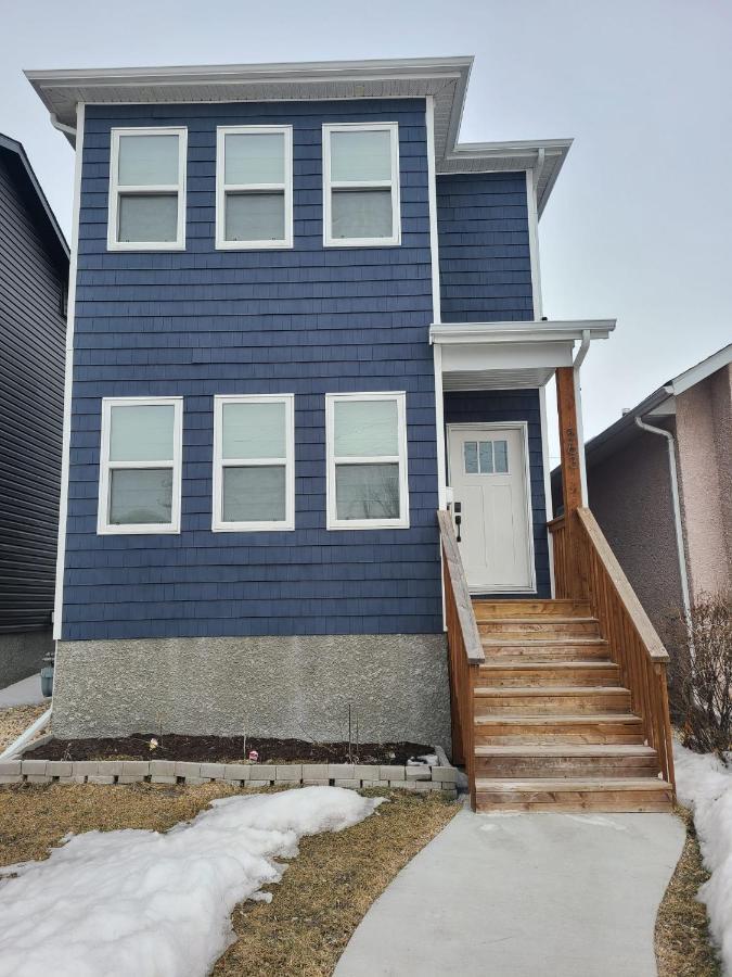 Winnipeg Peace Home Екстер'єр фото